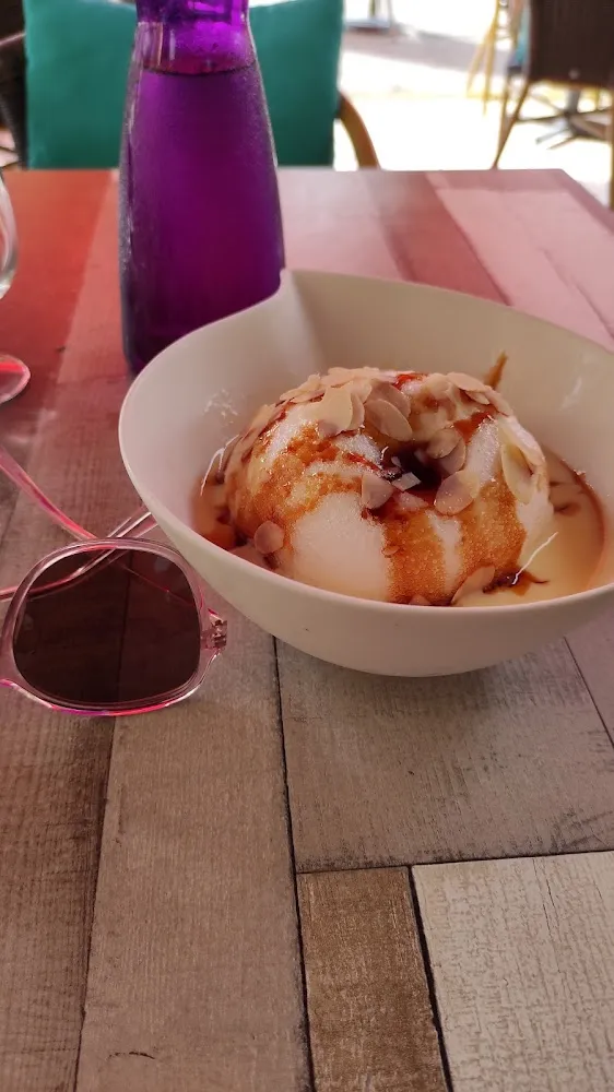 Ile Flottante Énorme